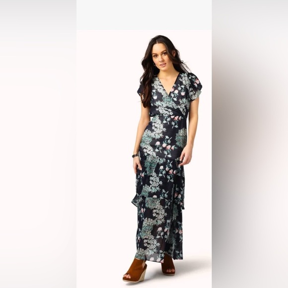 Promesa Ruffle Floral Maxi Dress Color: Navy/ floral size:S wedding, prom, party - Picture 1 of 15